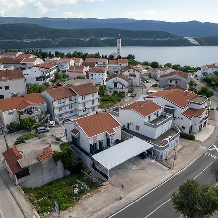 Andela Neum